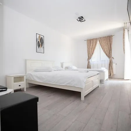 Rem Garden Guest house Novaci-Straini